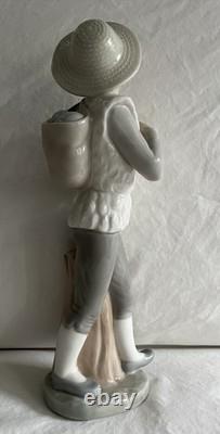 Nao Lladro Standing Boy with Sack Figurine Excellent Condition