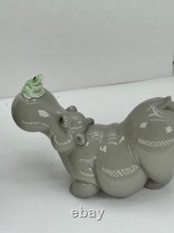 Nao Lladro lakeside Hippo in love Hand Made Spain Figurine Hippopotamus Pair