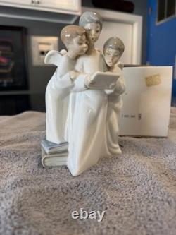 Nao N. O17 Grupo de Angeles Figurine-Rare 1985 Retired