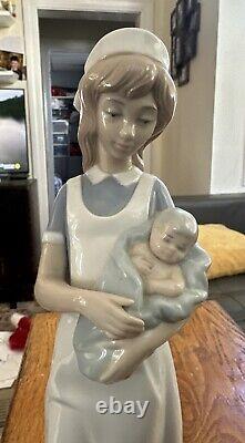 Nao Nurse With Baby Figurine Lladro Retired Exc Condition 13.33