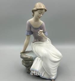 Nao Spain Spring Reflections 1392 Girl with Flower Large Figure