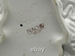 Nao Spain Spring Reflections 1392 Girl with Flower Large Figure