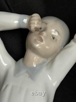 Nao by LLADRO 510 Yawning and Stretching Girl Porcelain Figure Boy Sleepy Spain