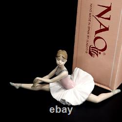 Nao by LLadro Ballet Exercise II Poised Ballerina Large Porcelain Figure with Box