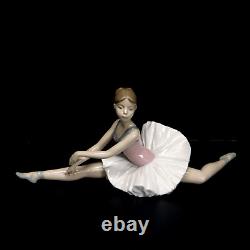 Nao by LLadro Ballet Exercise II Poised Ballerina Large Porcelain Figure with Box