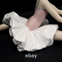 Nao by LLadro Ballet Exercise II Poised Ballerina Large Porcelain Figure with Box