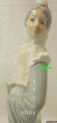 Nao by Lladro 12 Lady withFan Shawl Figurine