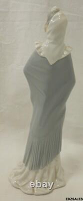 Nao by Lladro 12 Lady withFan Shawl Figurine