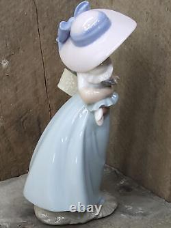 Nao by Lladro #1362 It's A Picnic Girl in Hat with Baby & Picnic Basket Figure