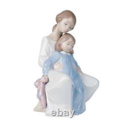 Nao by Lladro A Moment With Mommy Figurine