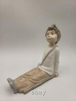 Nao by Lladró Boy Resting Figurine Spain 1970's Retired, Daydreamer RARE 6.5H