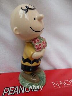 Nao by Lladro Daisa Porcelain Figure Charlie Brown Snoopy Peanuts 0532 Boxed 8