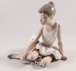 Nao by Lladro Daisa Spain Porcelain Figurine Sitting Ballerina in Tutu Height 15.5cm