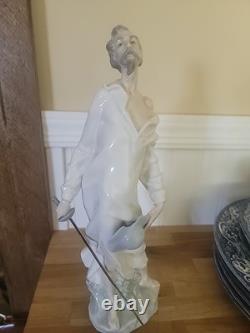 Nao by Lladro Don Quixote With Sword 11.5