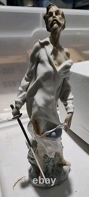 Nao by Lladro Don Quixote With Sword 11.5