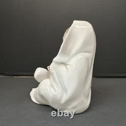 Nao by Lladro Figure Baby Wrapped in a Blanket All Bundled Up' 1340