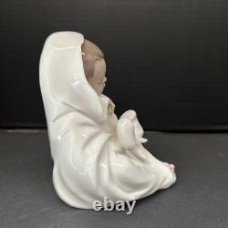 Nao by Lladro Figure Baby Wrapped in a Blanket All Bundled Up' 1340