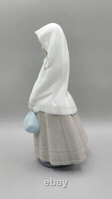Nao by Lladro Figure Girl with White Shawl and Blue Bag 1982 Approx 9in