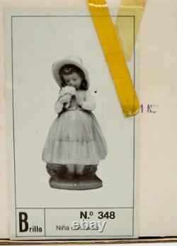 Nao by Lladro Girl with Bouquet Nina Con Ramo 348 IOB Excellent Condition