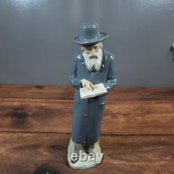 Nao by Lladro Jewish Man Reading Figurine Grey Good Judaica Spain 0345