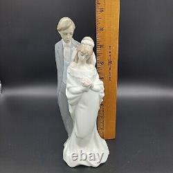 Nao by Lladró Love Always 1437 Bride Groom 8.75 Figurine Wedding