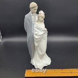 Nao by Lladró Love Always 1437 Bride Groom 8.75 Figurine Wedding