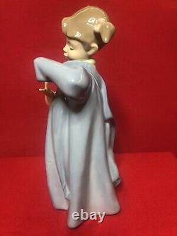 Nao by Lladro My Daddy's Coat Girl in Gown Large 10 Figurine No-1316