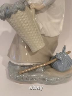 Nao by Lladro Porcelain Figurine Girl with Basket, Excellent Condition