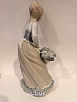 Nao by Lladro Porcelain Figurine Girl with Basket, Excellent Condition