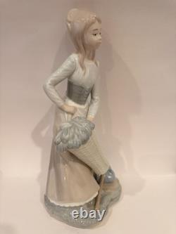 Nao by Lladro Porcelain Figurine Girl with Basket, Excellent Condition