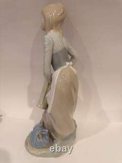 Nao by Lladro Porcelain Figurine Girl with Basket, Excellent Condition