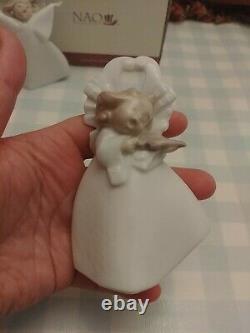 Nao by Lladro Porcelain Vocal Melody And String Melody Angel Figures