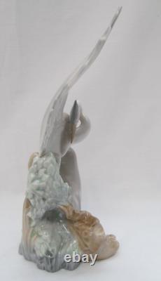 Nao by Lladro Resting Herons A-24 S Porcelain Figure made in Spain Rare Retired