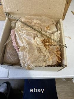 Nao by Lladro Spain 4563 Lovers Couple with Puppy & Parasol Umbrella, 19 1/2 &box