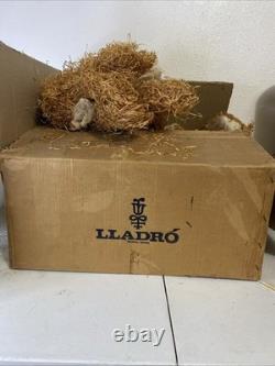 Nao by Lladro Spain 4563 Lovers Couple with Puppy & Parasol Umbrella, 19 1/2 &box