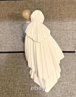 Nao by Lladro Unforgettable Dance 02001247