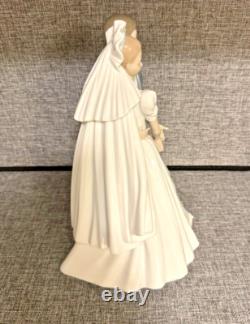 Nao by Lladro Unforgettable Dance 02001247