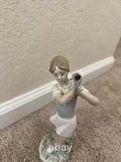 Nao by Lladró Women Golfer Figurine, Out of the Rough # 450 Porcelain