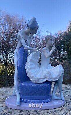Nao by Lladro figure of a Ballerina and Pierrot