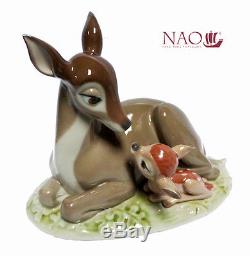 Nao by Lladro figurines Bambi and Mother, height 7