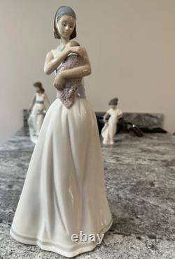 New Lladro Nao The Light of My Life 1413 Mother Holding Baby Daugher Son 15Tall