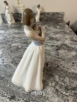 New Lladro Nao The Light of My Life 1413 Mother Holding Baby Daugher Son 15Tall
