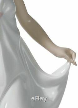New Lladro Porcelain Figurine Wonderful Mother Was £260 Now £221