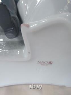 New Nao By Lladro The Perfect Couple #1670 Brand Nib Love Cute Save$$ F/sh