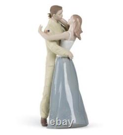 New Nao By Lladro Welcome Home Couple Figurine #1605 Brand Nib Soldier Rare F/sh