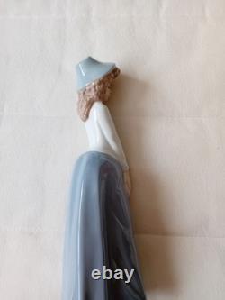 No Chips Lovely Condition Nao Figure Made In Spain