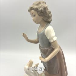 PRISTINE NAO Lladro #286 Teaching the Geese Girl Porcelain Figurine Spain 11in