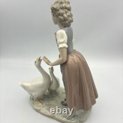 PRISTINE NAO Lladro #286 Teaching the Geese Girl Porcelain Figurine Spain 11in