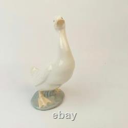 Pair Lladro Nao white duck figurines 1978 Daisa geese porcelain figures