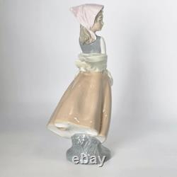 Porcelain Figurine Nao Lladro Peasant Girl with Egg Basket 25cm Porcelain Figurine